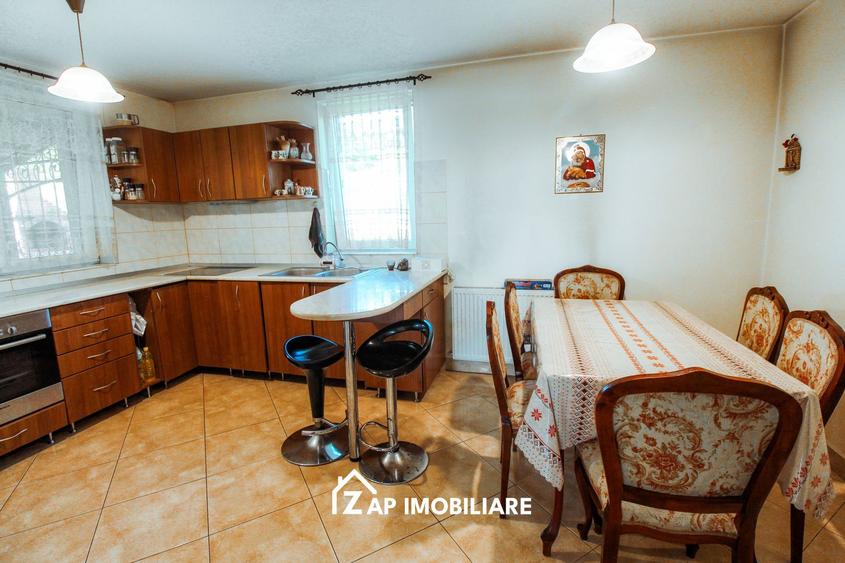 Unirii - Casa 170 mp - 5 camere - 900 mp teren - garaj