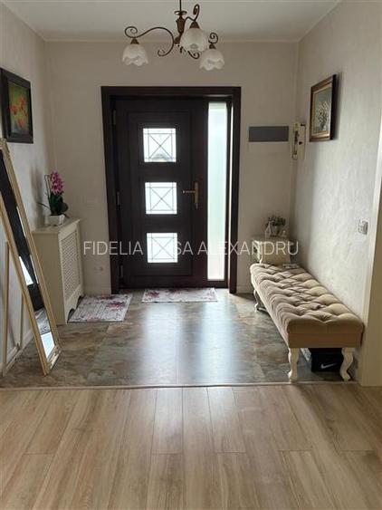 Vila  de vanzare  Bucium,369mp utili,1500mp teren,curte amenajata - 17