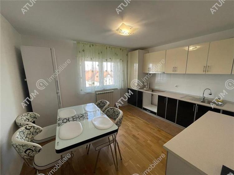 Casa cu 8 camere si 800 mp curte in zona Calea Poplacii Sibiu