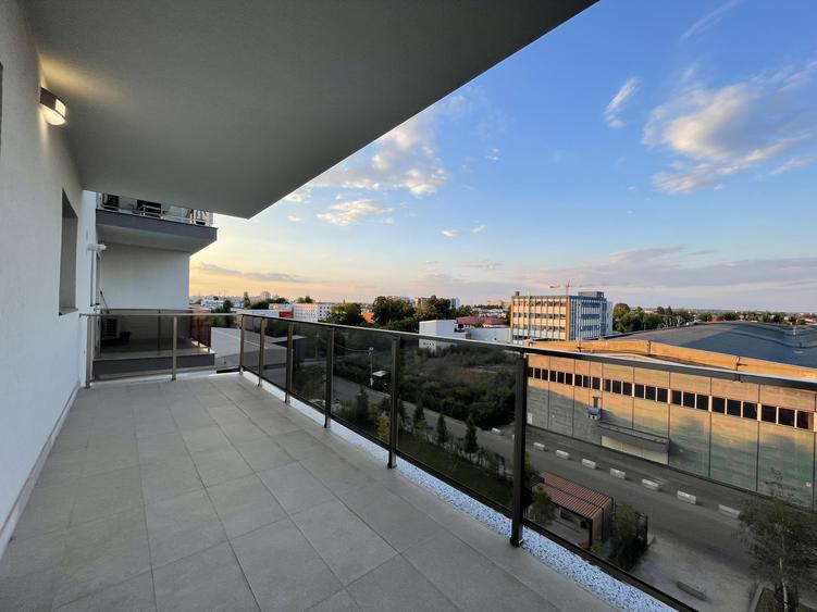 Apartament 2 camere, 50mp, terasa 15mp, centrala proprie, metrou, Hils