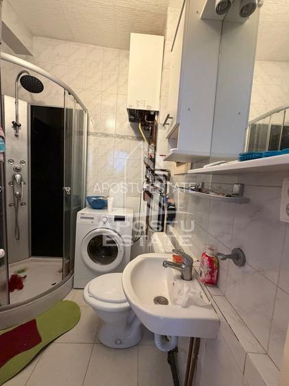Duplex cu 3 camere, 2 bai, 2 bucatarii, teren 222 mp, zona Elisabetin - 7