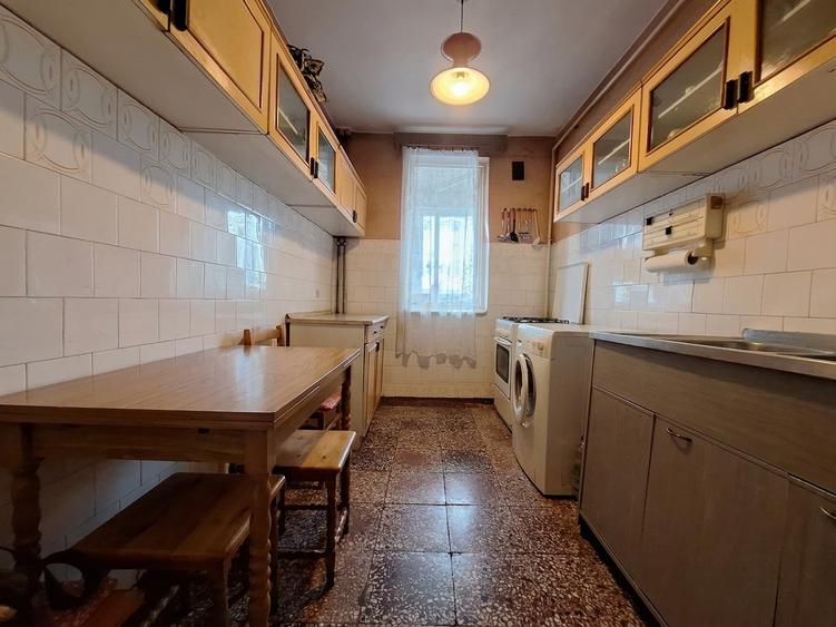 Apartament cu 2 camere-bloc izolat termic si supravegheat video-Torontalului