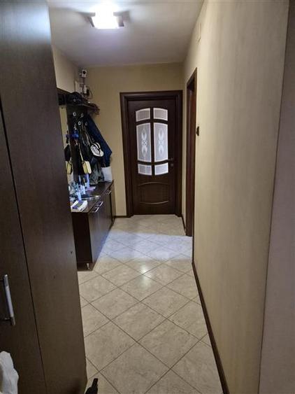 2 camere, Aviatiei