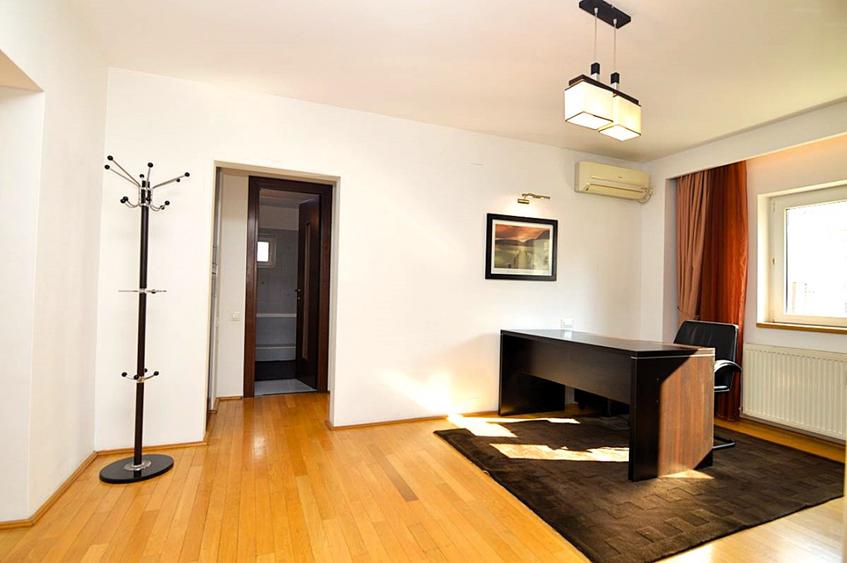 INCHIRIERE APARTAMENT 4 CAMERE DECEBAL – RESTAURANT DUMAN