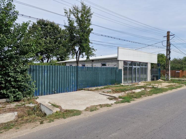 Casa individuala teren 1700 mp cu spatiu comercial la strada