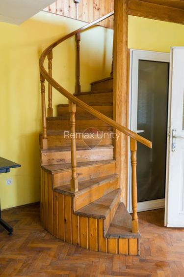 0% comision | Apartament la casă, parter și mansardă | Strada Lungă - 3