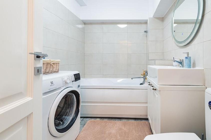 Apartament 3 Camere Stefan cel Mare | Decomandat | Metrou Proximitate | 2 Bai