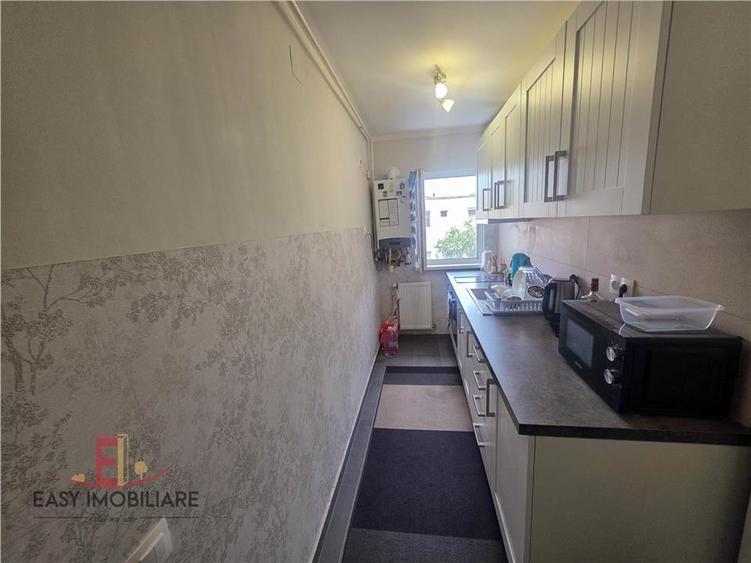 Apartament 2 camere, UMF, renovat, bloc izolat, Targu Mures