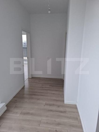 Penthouse cu 3 camere, 90,5 mp, terasa de 80,3 mp, Zona Torontalului-Boxa cadou