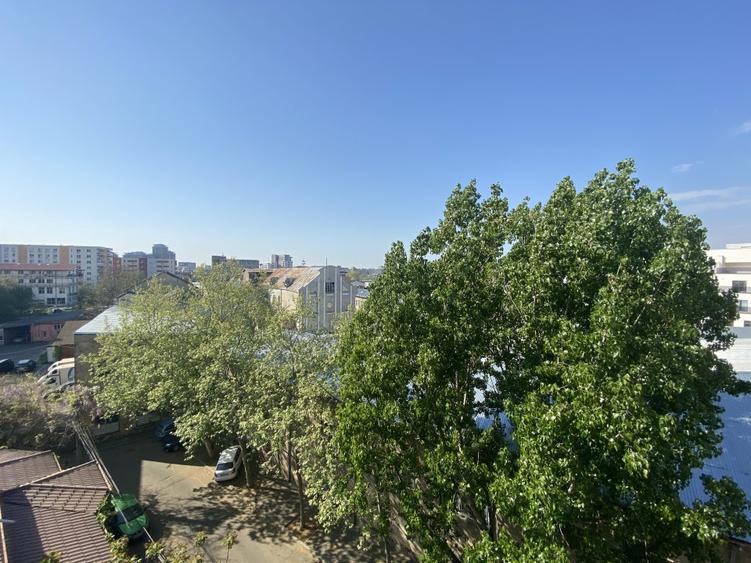Apartament 4 camere bloc boutique si terasa de 25m