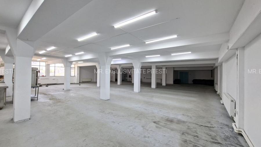 Inchiriere Spatiu comercial 600 mp Bascov-Centru cu parcare - 2