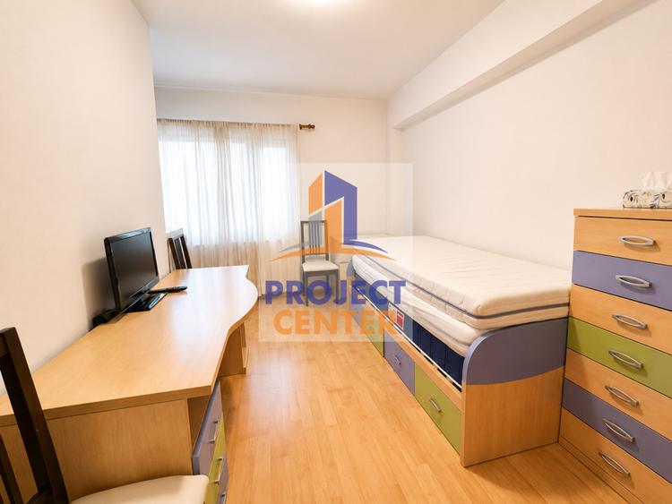 Apartament 3 camere Central - zona Sfânta Vineri, etaj 2, terasă