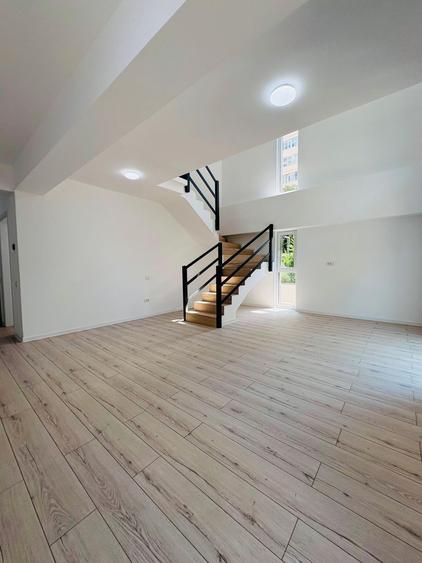 Duplex Nemobilat/GranVia Lake View/4 camere/Curte/Parcare