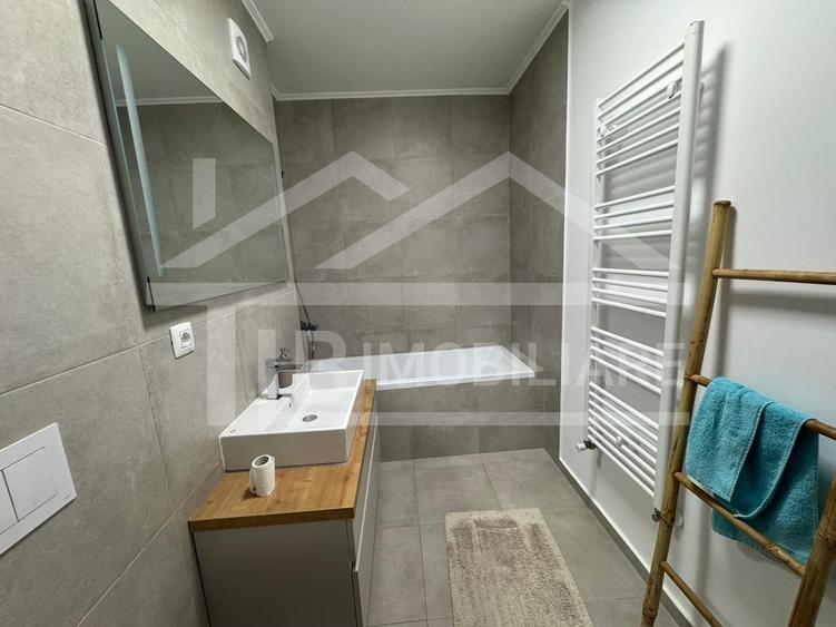 Apartament cu 2 camere, 60mp, parcare, boxa, Zona Maurer Residence