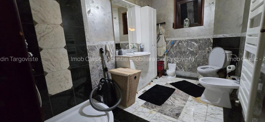 Moreni , Dambovita , vanzare proprietate -casa si teren