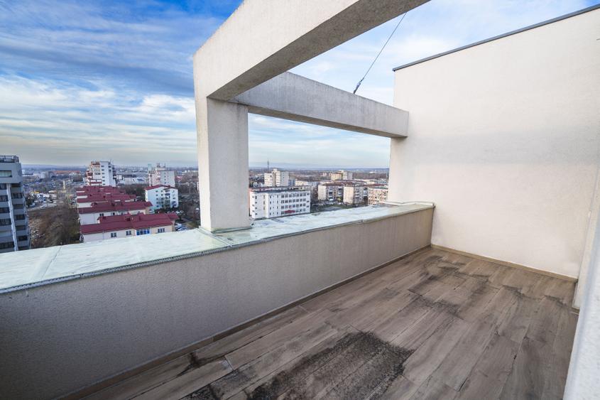 Apartament tip penthouse 3 camere cu priveliște