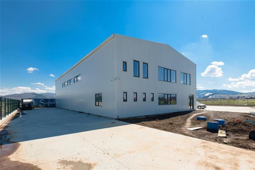 Hala moderna +3.000mp curte, conditii optime, exterior Brasov