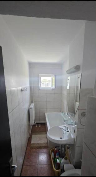 Apartament 2 camere zona km 4-5 mobilat utilat 42 mp