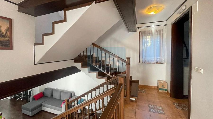 Casa utilata , refugiul perfect la poalele muntelui Semenic!