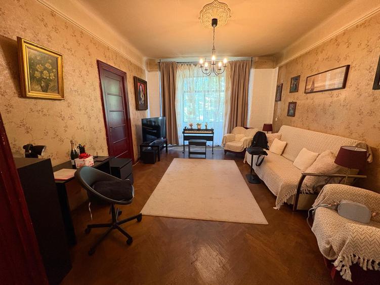 Cotroceni, apartament in vila, singur pe nivel