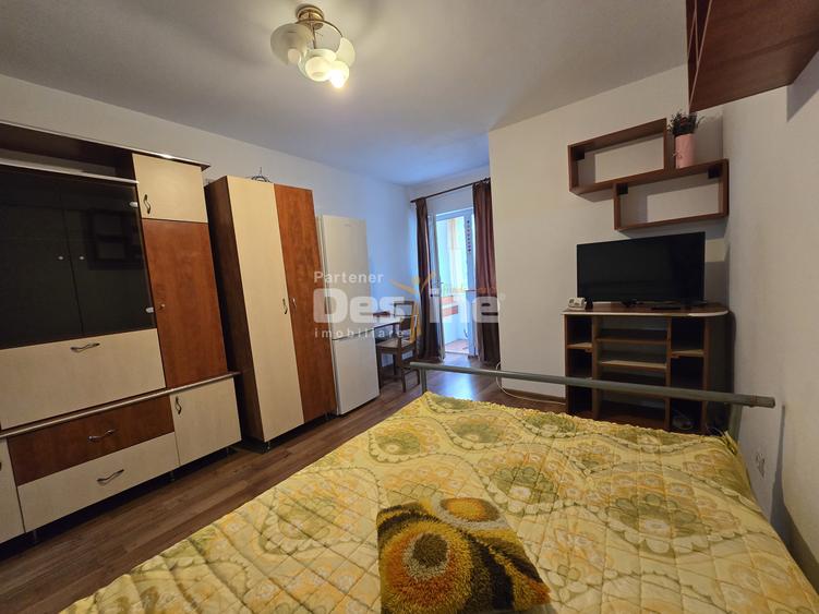 Garsonieră de închiriat | Galata | Etaj 2 | Centrală proprie | Mobilată și utila