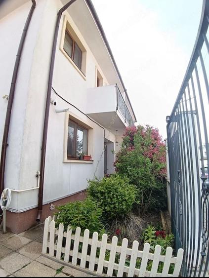 Exclusivitate ! Vila tip duplex in localitatea Ovidiu, aproape de lac!