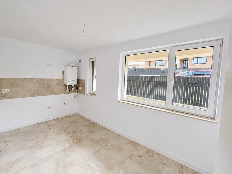Duplex 4 camere Rediu-Valea Lupului – Vedere spre Lacul, Încălzire în Pardoseală, 106 mp Utili, Curte 230 mp Comision 0%