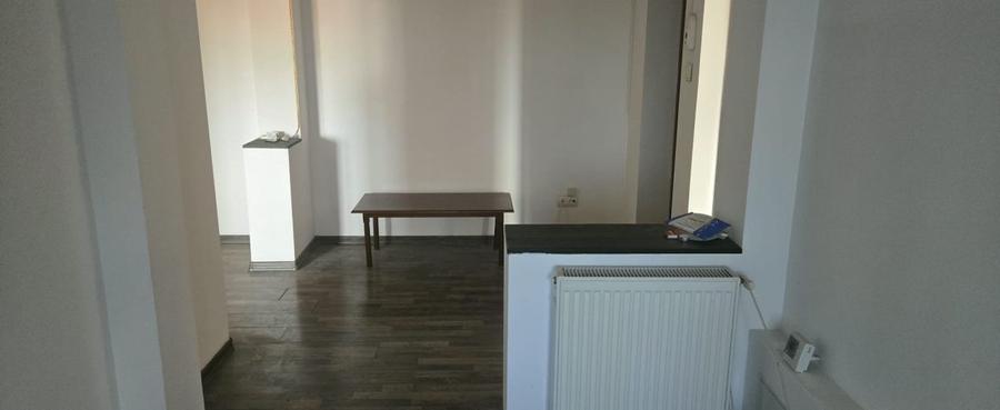 De vânzare apartament 2 camere decomandat | Zona 8 Mai