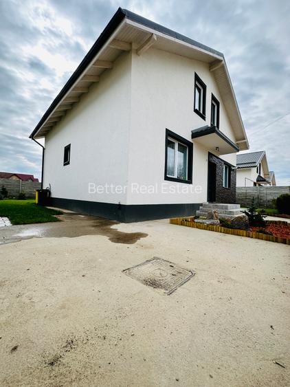 Casa 4 camere Berceni/ Ilfov - curte 410 mp - stradă asfaltată - 2