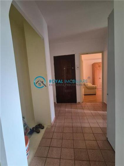 Royal Imobiliare - Vanzare apartament zona Ienachita Vacarescu