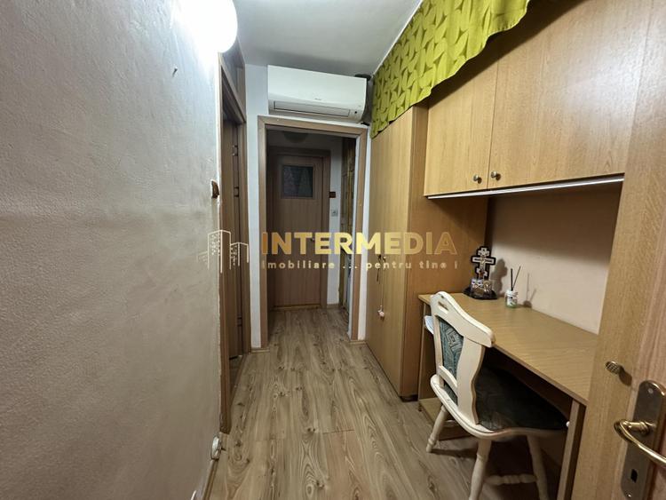 Apartament 3 camere | 68 mp | 2 Bai | Balcon | Pivnita | CETATE Mercur | Mobilat