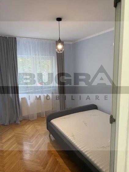 Apartament de 4 camere, 75 mp, decomandat, zona Golden Tulip