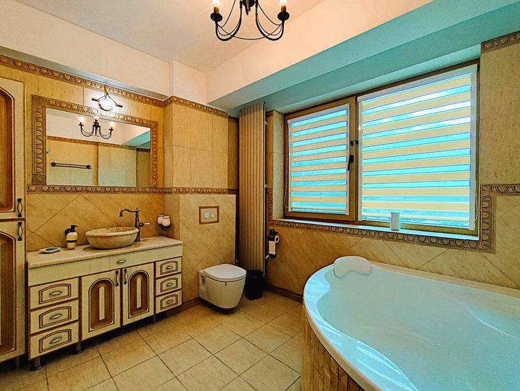 🏖️ Apartament 3 camere de vânzare în Mamaia Sat – Central, lângă Hanul cu Peste