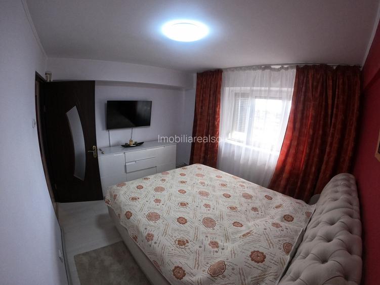 Apartament 2 camere DECOMANDAT | Balcon 18 MP | Renovat 2024 | Lift | - 3