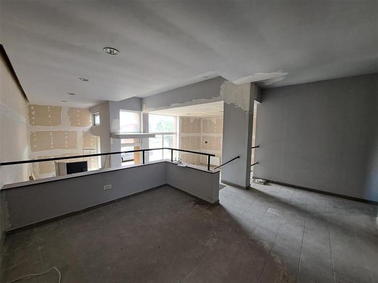 Spatiu comercial, 160 mp utili, situat in cartierul Manastur!