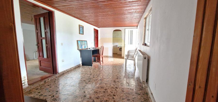 Casă cu 5 camere, teren 1.326 mp, Săvinești, Neamț