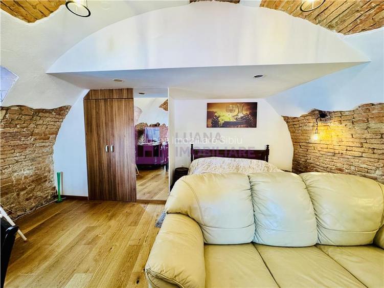 Garsoniera tip studio de inchiriat | ultracentral | renovata | 42 mp - 8