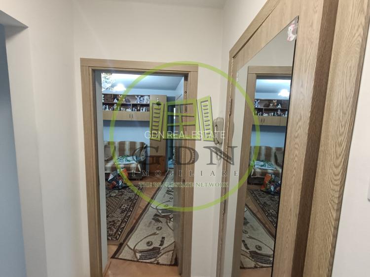 Apartament cu 2 camere de vânzare în Reghin, zona centrală - 6