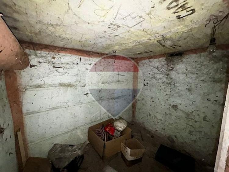 Apartament cu 3 camere de vânzare