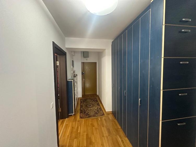 Inchiriere apartament 4 camere zona Decebal - Calea Calarasilor Bloc Nou