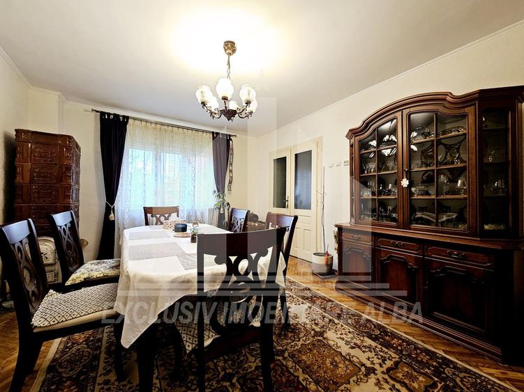 Casa individuala | 238 mp | 6 camere | Cetate