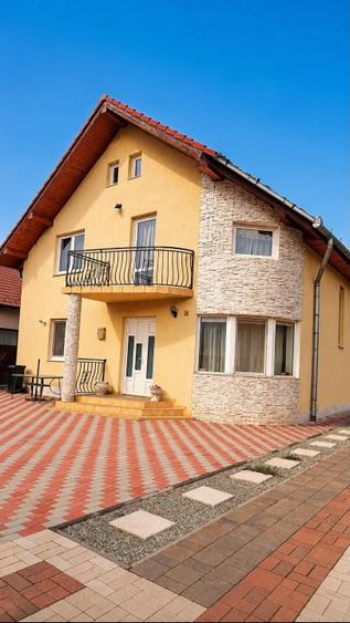 Casă individuală de vânzare Alba Iulia – 4 dormitoare, teren 943 mp