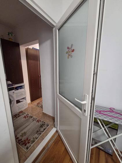 APARTAMENT 2 camere - 62mp- in spate la POLITIE