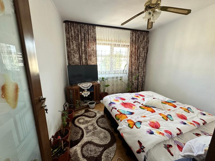 Apartament 2 camere decomandat Zona Capat la 1 - Farmacia Catena