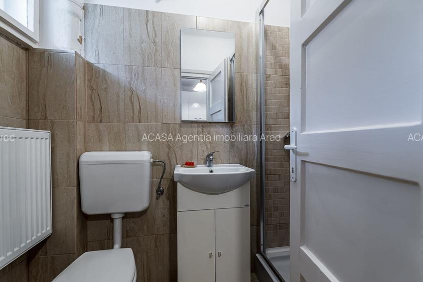 Câștigi o oră pe zi! Apartament cu 2 camere ultracentral, etaj 2 - 5