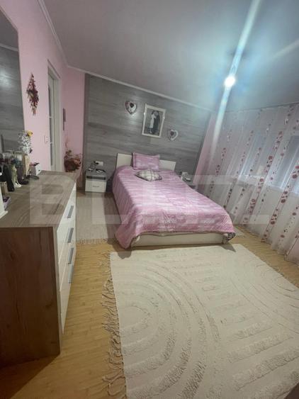 Casa cu etaj, 5 camere, 140 mp, zona Șarât, Câmpia Turzii