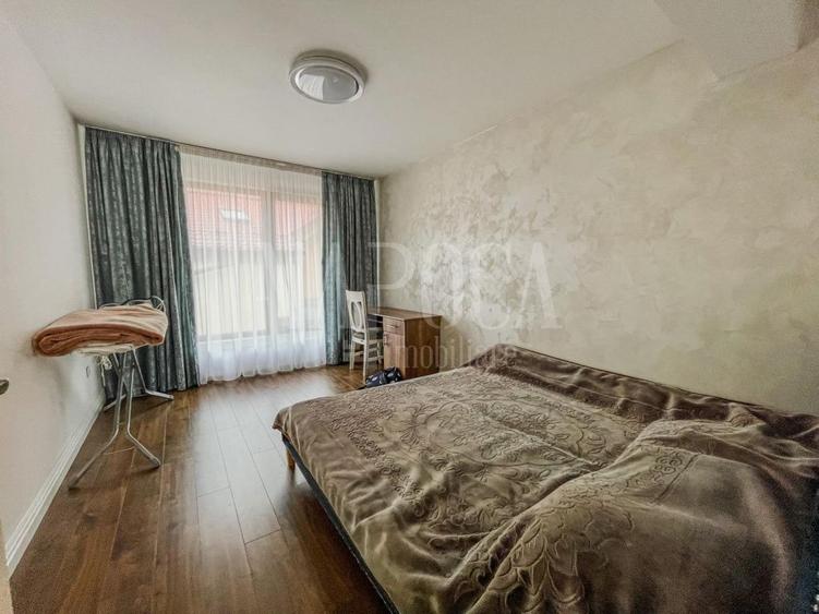 Casa 4 camere de vanzare in Floresti