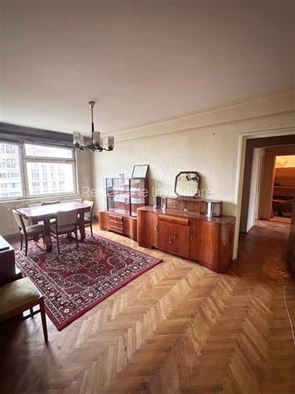 Apartament 3 camere , 2 balcoane zona Centrul Civic- Victoriei