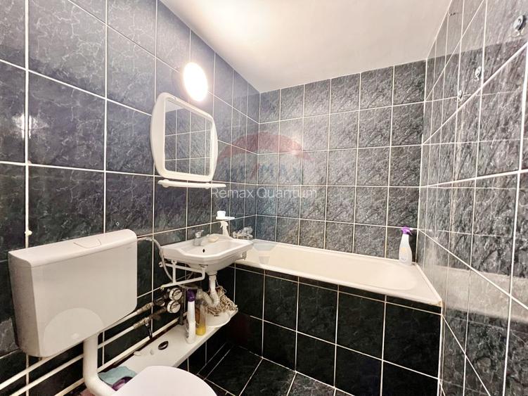 Apartament cu 4 camere de închiriat – Strada Călugăreni - 12