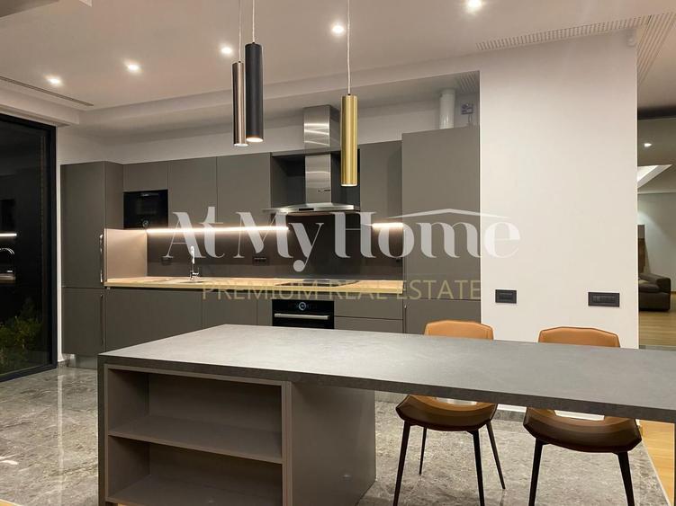 Penthouse SUPERB cu 4 camere, finisaje si mobilier PREMIUM, terase, parcare